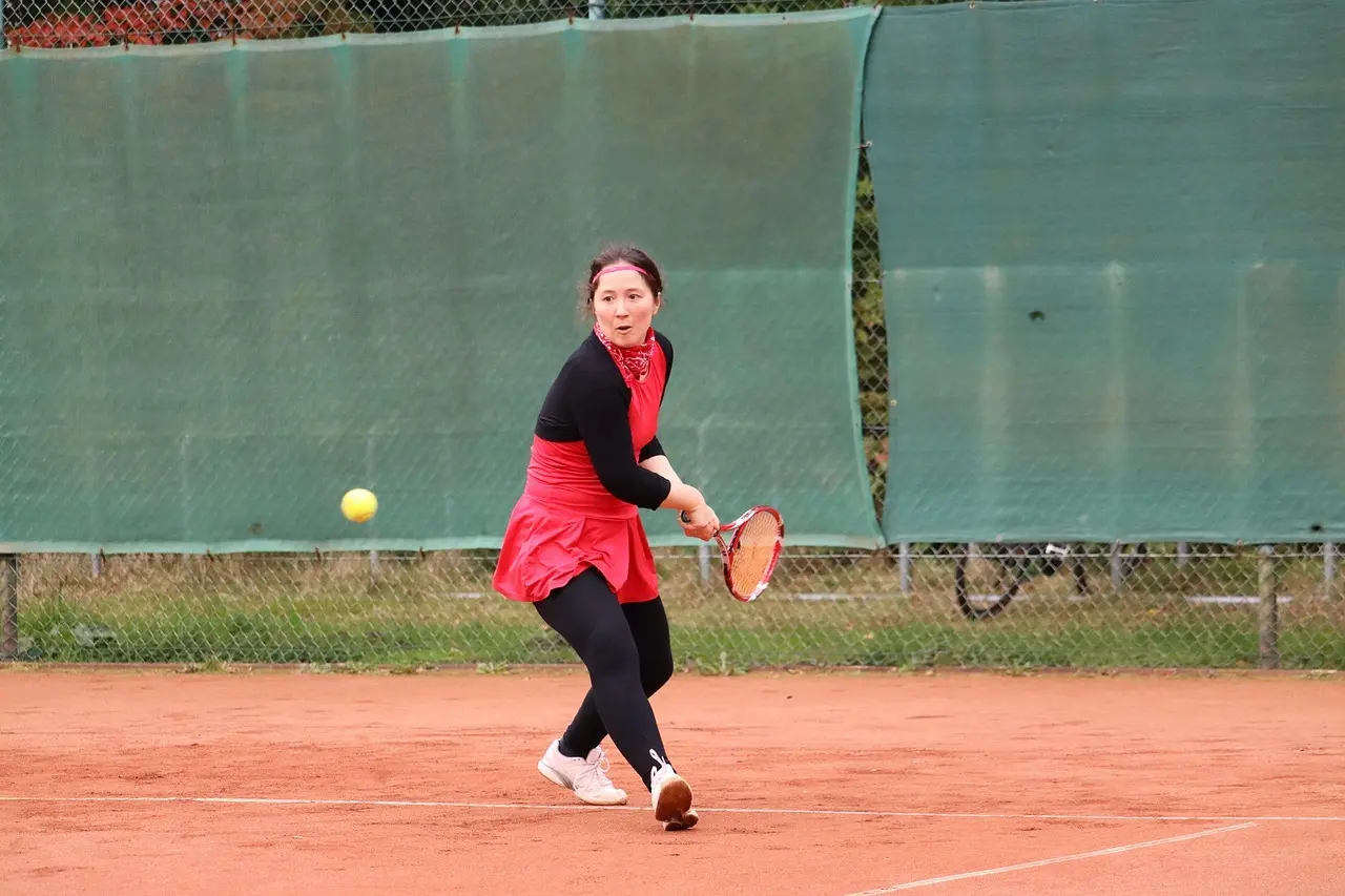 Tennisspiller i aktion